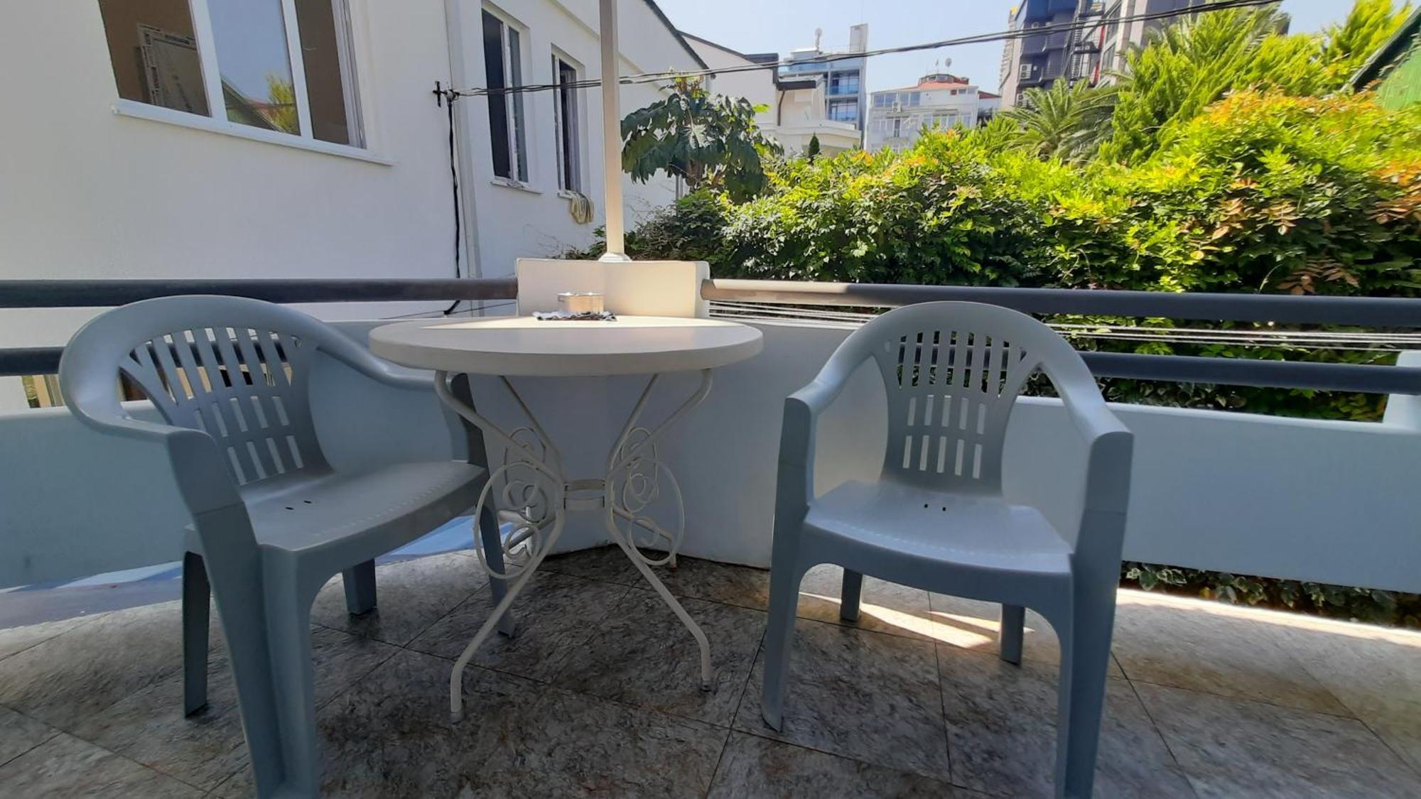 Guesthouse Next To Beach 바투미 외부 사진
