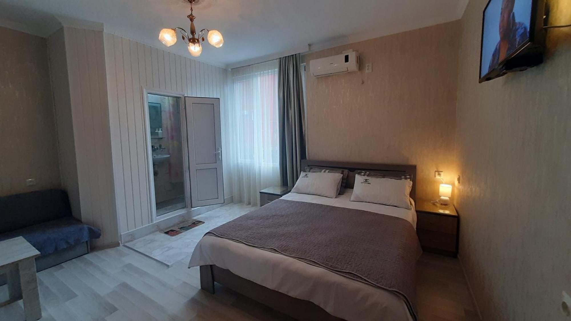 Guesthouse Next To Beach 바투미 외부 사진