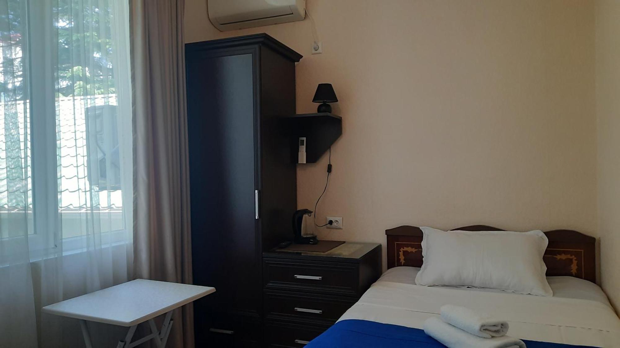 Guesthouse Next To Beach 바투미 외부 사진
