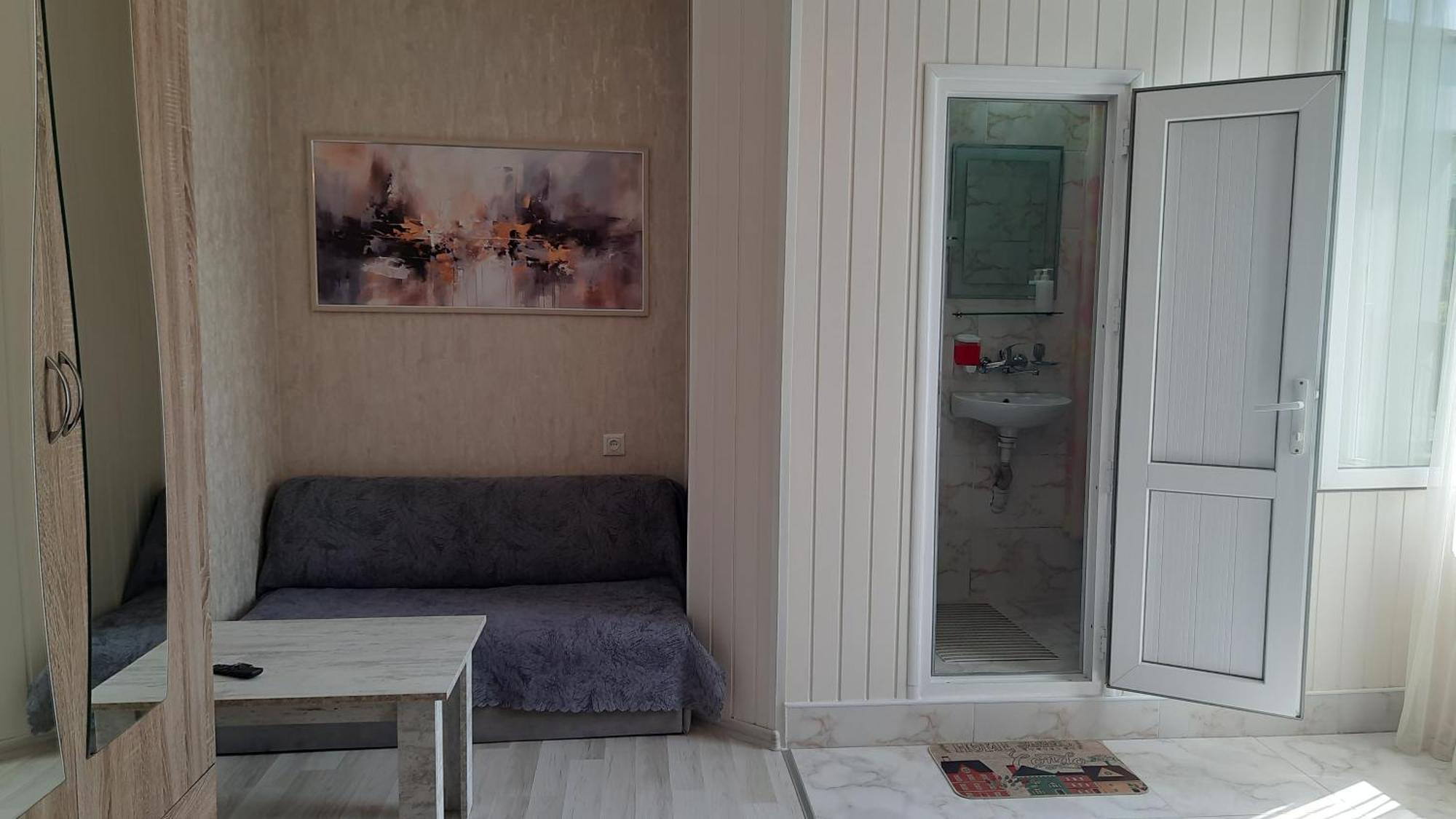 Guesthouse Next To Beach 바투미 외부 사진