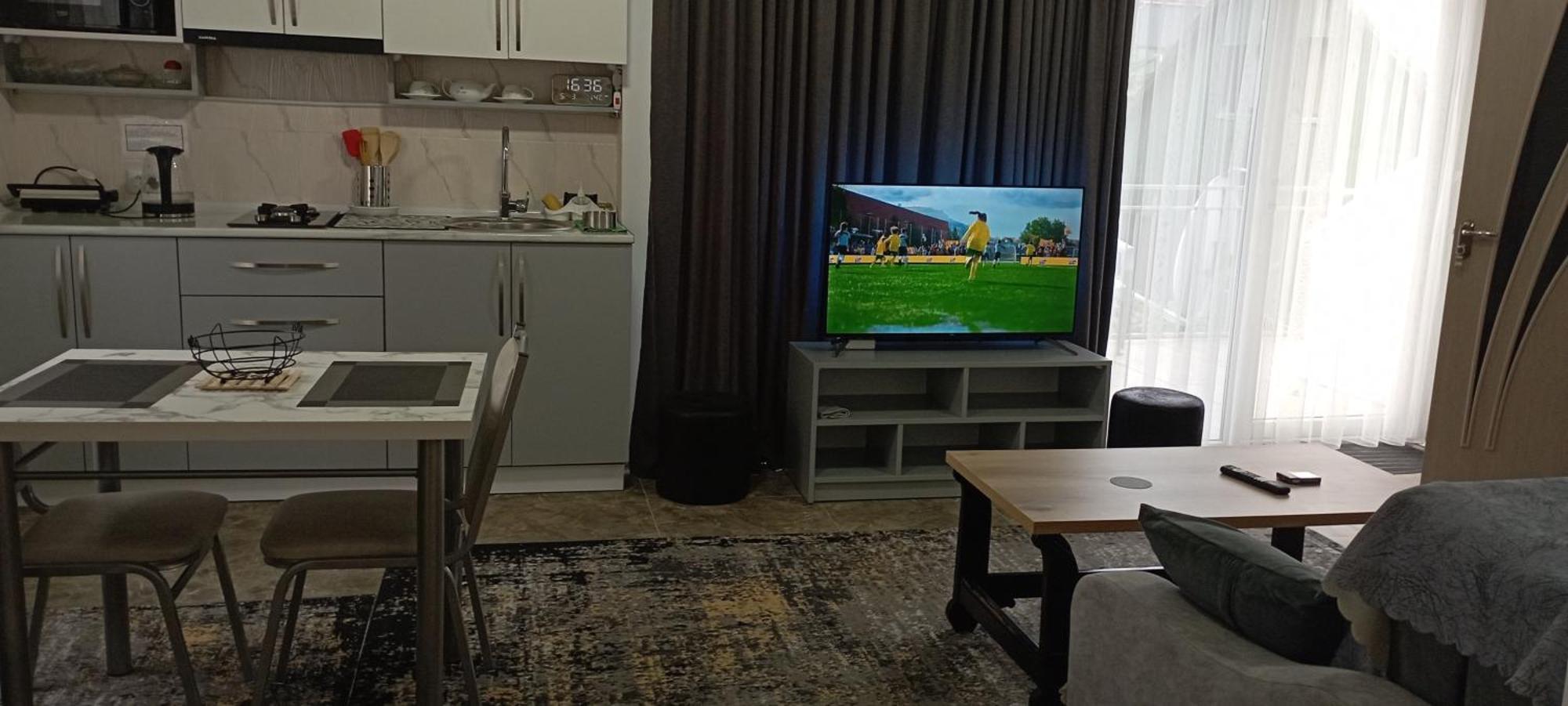 Guesthouse Next To Beach 바투미 외부 사진
